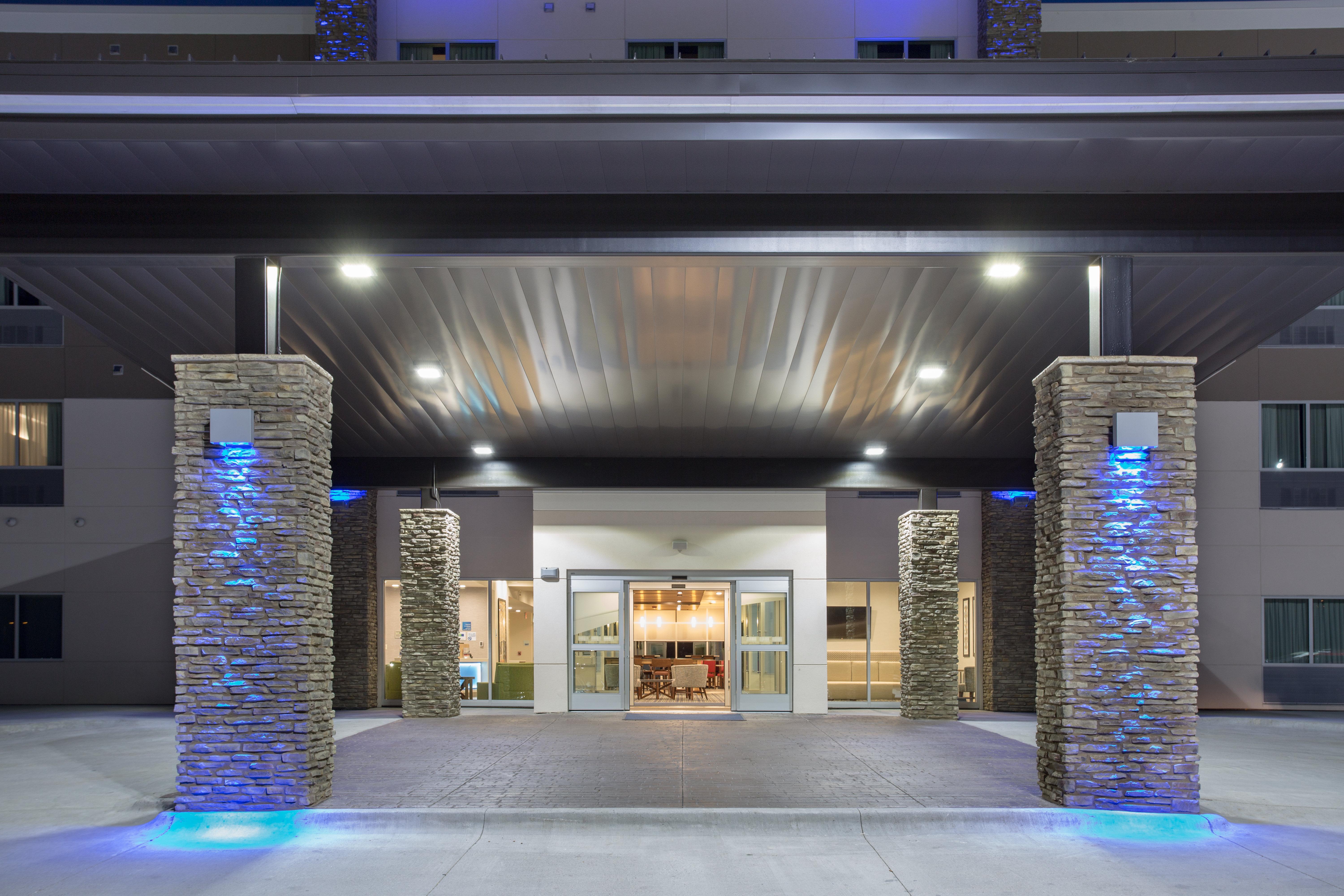 Holiday Inn Express & Suites - Rapid City - Rushmore South By Ihg Екстериор снимка
