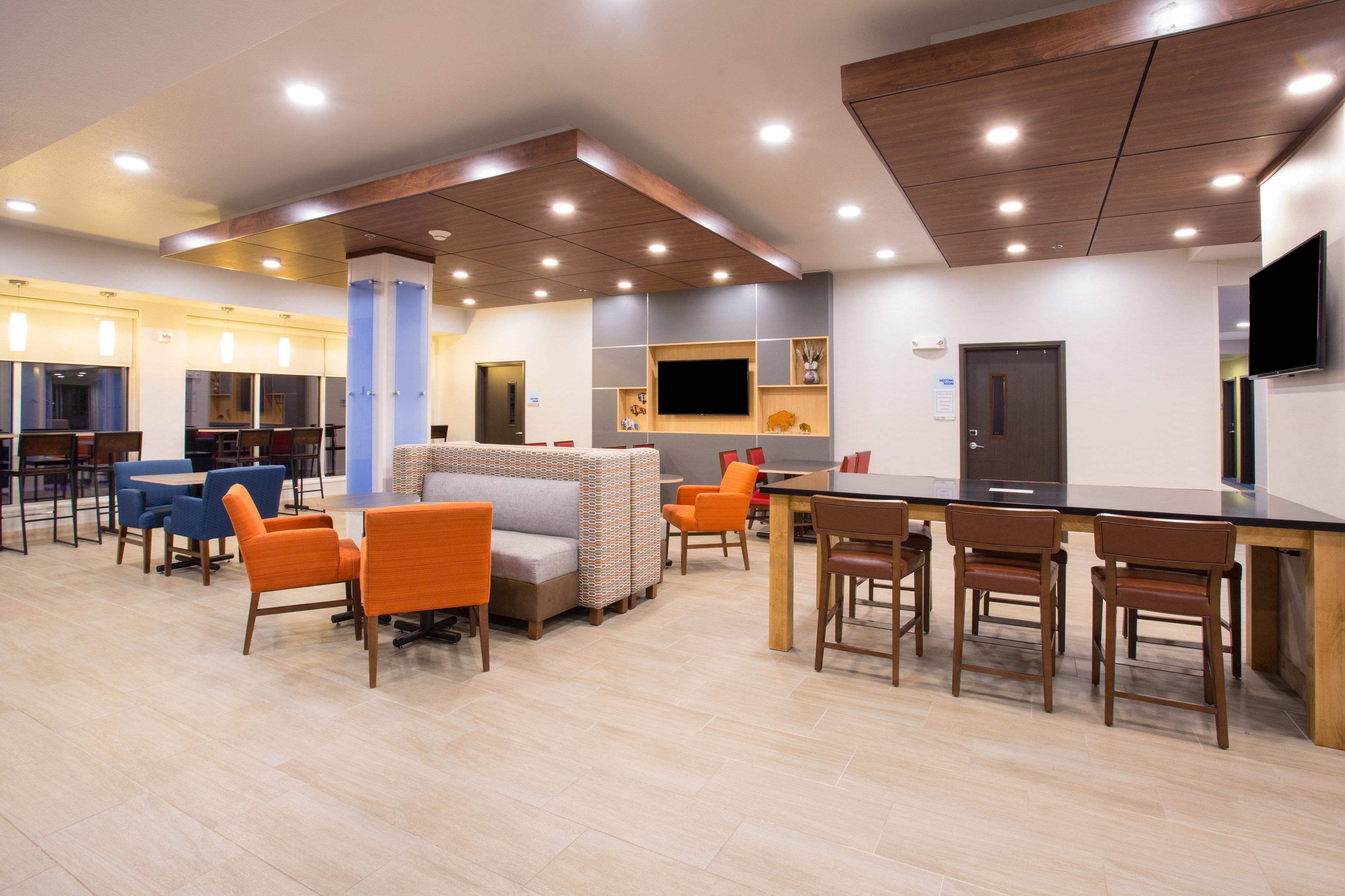 Holiday Inn Express & Suites - Rapid City - Rushmore South By Ihg Екстериор снимка